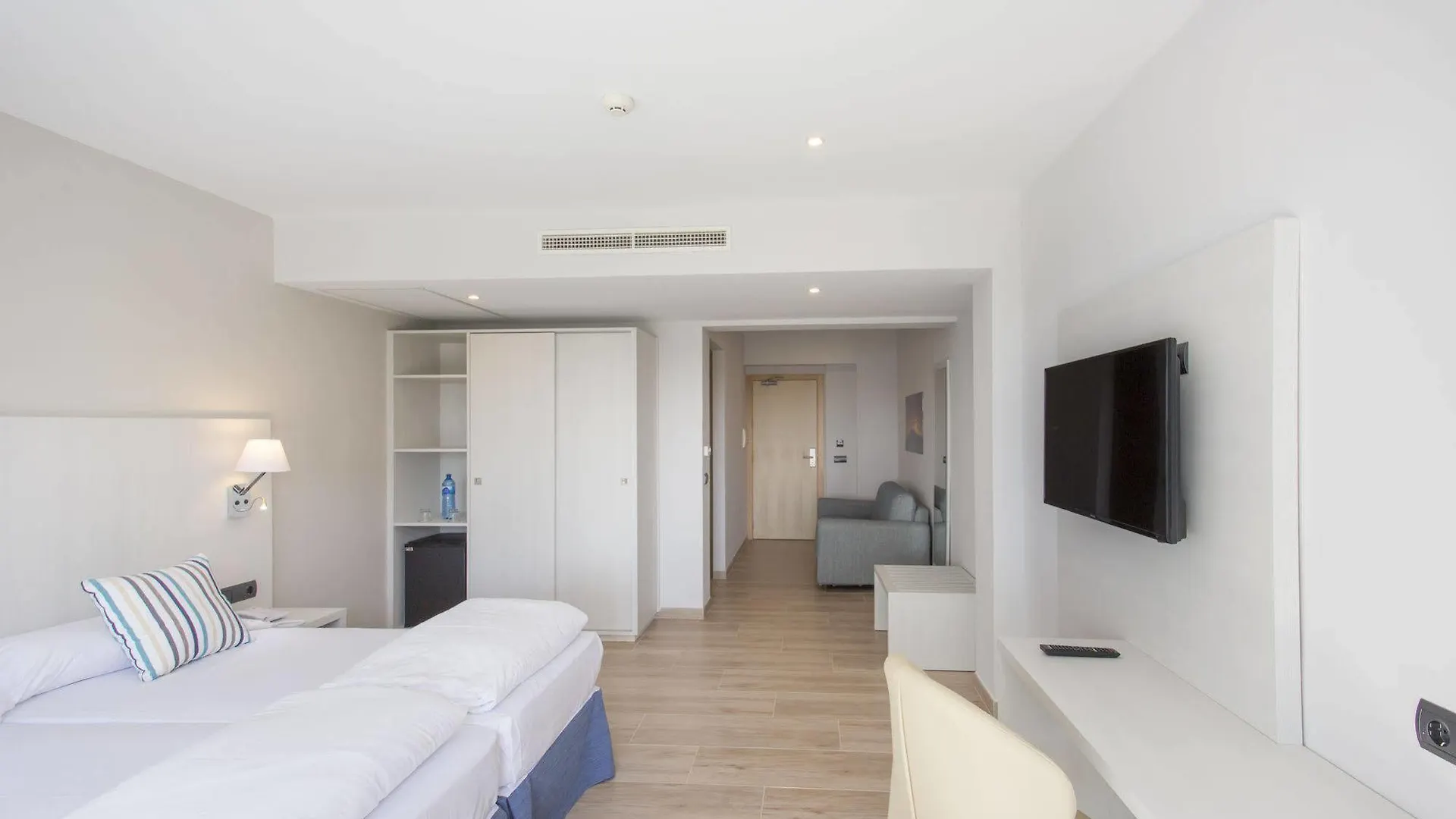 פורט ד'אלקודיה Mar Hotels Alcanada 4*, פורט ד'אלקודיה